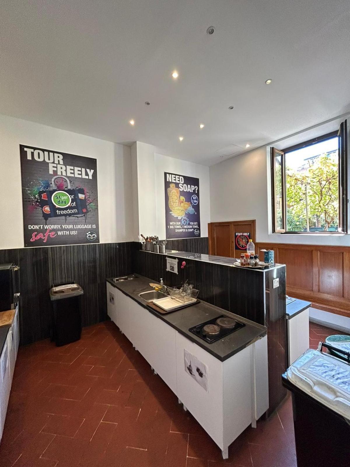 New Generation Hostel Florence Extérieur photo